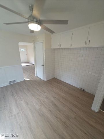 582 Roxbury Avenue, Youngstown, OH 44502