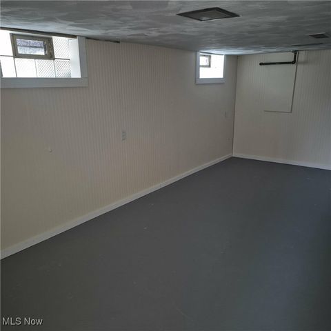 582 Roxbury Avenue, Youngstown, OH 44502