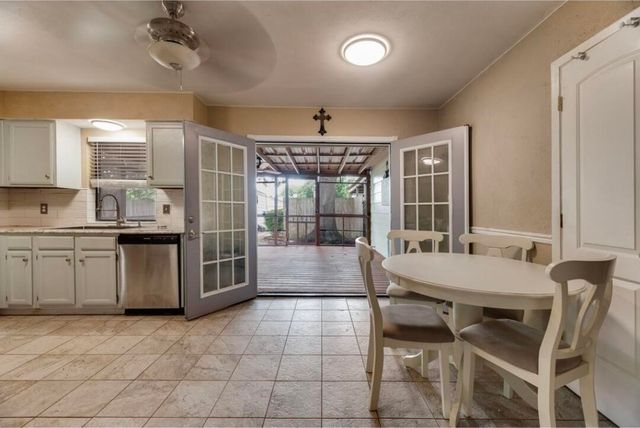 1022 Melissa Lane, Garland, TX 75040