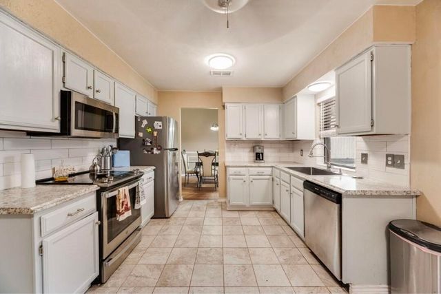 1022 Melissa Lane, Garland, TX 75040