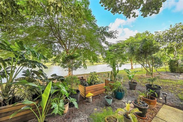117 GARDENS Drive 204, Pompano Beach, FL 33069