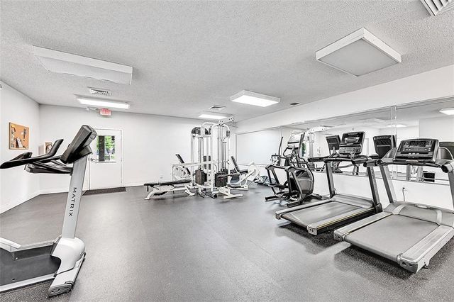 117 GARDENS Drive 204, Pompano Beach, FL 33069