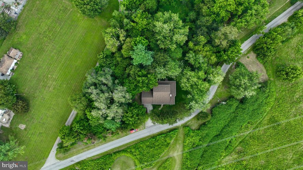 4745 FAKE RD, York, PA 17406