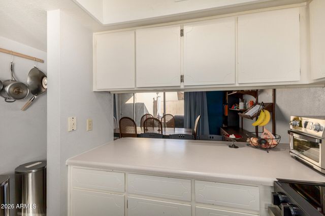 917 S HACIENDA Drive, Tempe, AZ 85281