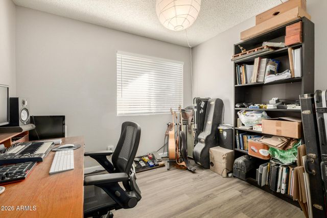 917 S HACIENDA Drive, Tempe, AZ 85281