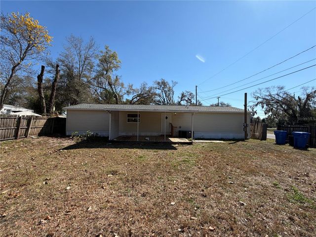 901 S KINGSWAY ROAD, Seffner, FL 33584