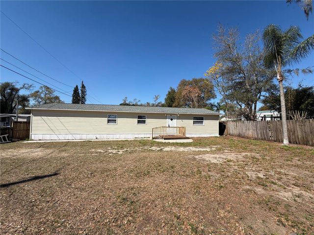 901 S KINGSWAY ROAD, Seffner, FL 33584