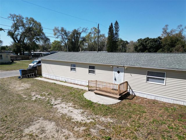 901 S KINGSWAY ROAD, Seffner, FL 33584