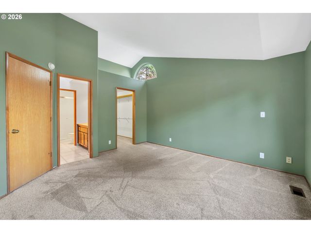 3899 COLONY OAKS Dr, Eugene, OR 97405