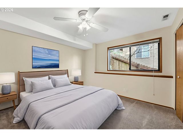 3899 COLONY OAKS Dr, Eugene, OR 97405