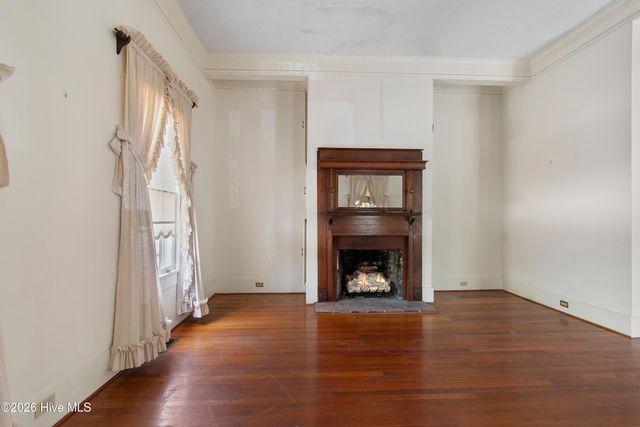 301 E Moore Street, Southport, NC 28461