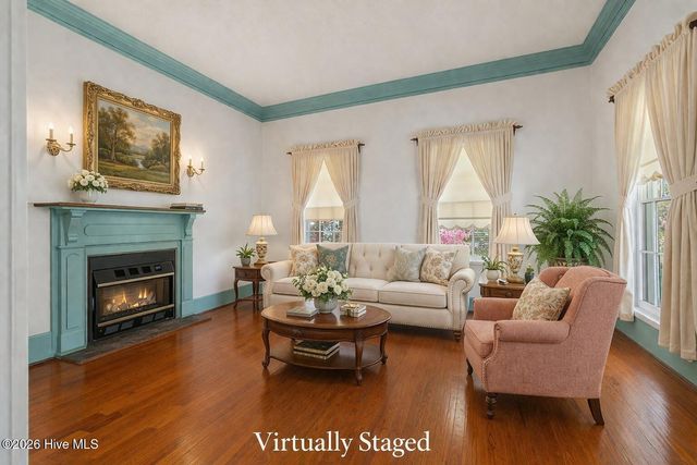 301 E Moore Street, Southport, NC 28461