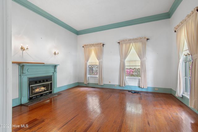 301 E Moore Street, Southport, NC 28461