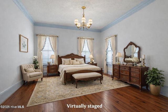 301 E Moore Street, Southport, NC 28461