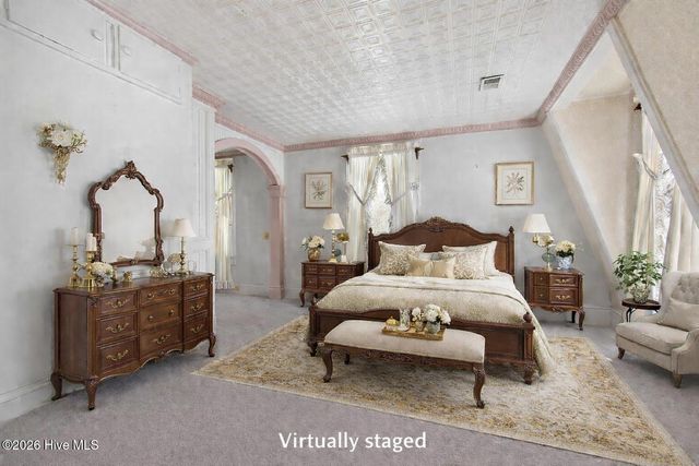 301 E Moore Street, Southport, NC 28461