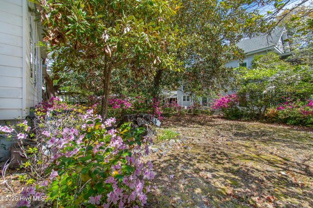 301 E Moore Street, Southport, NC 28461