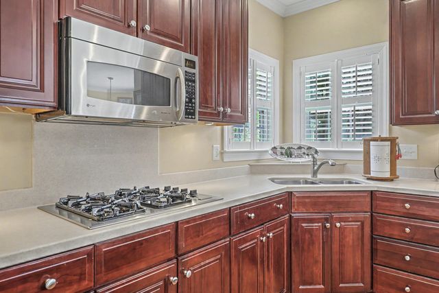 8781 Herons Walk, North Charleston, SC 29420