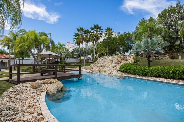 25 CALLE TURQUOISE, Vega Alta, PR 00692