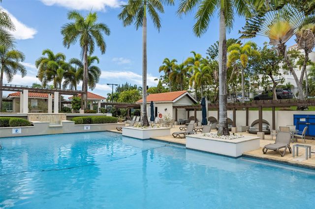 25 CALLE TURQUOISE, Vega Alta, PR 00692