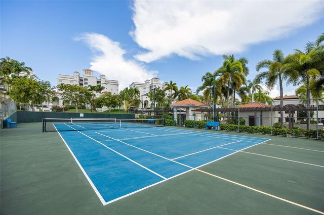 25 CALLE TURQUOISE, Vega Alta, PR 00692