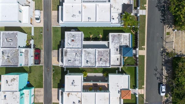 25 CALLE TURQUOISE, Vega Alta, PR 00692