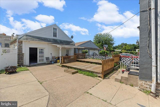 326 E SANGER ST, Philadelphia, PA 19120
