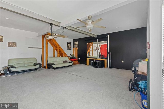 326 E SANGER ST, Philadelphia, PA 19120