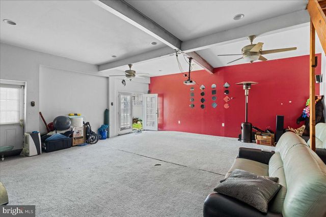 326 E SANGER ST, Philadelphia, PA 19120