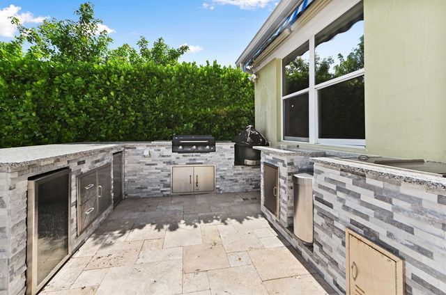 9526 Wrangler Drive, Lake Worth, FL 33467