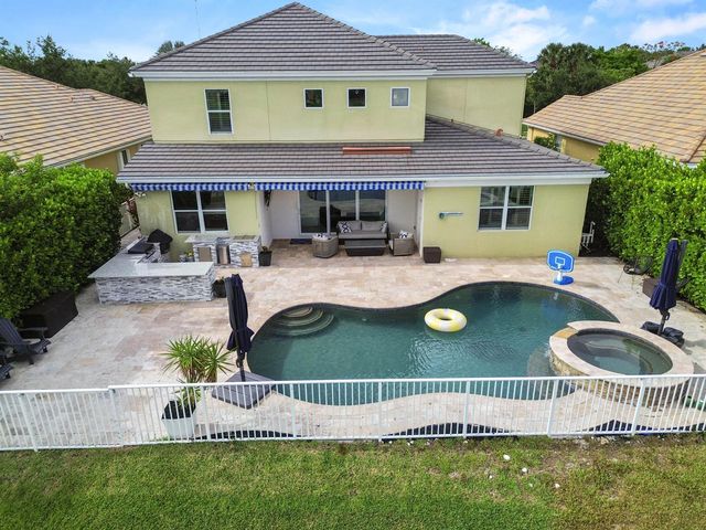 9526 Wrangler Drive, Lake Worth, FL 33467