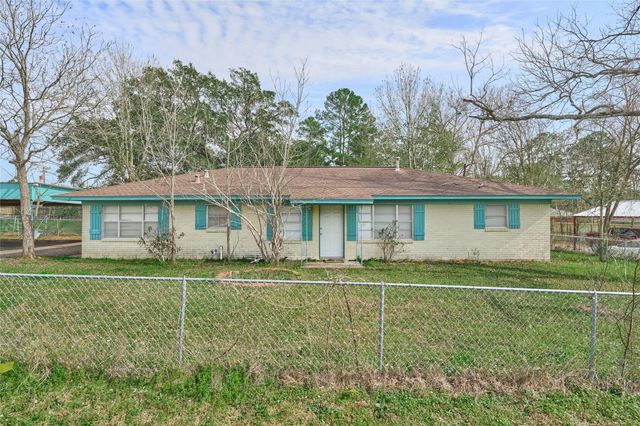 203 Paul Knox Street, Huntsville, TX 77320