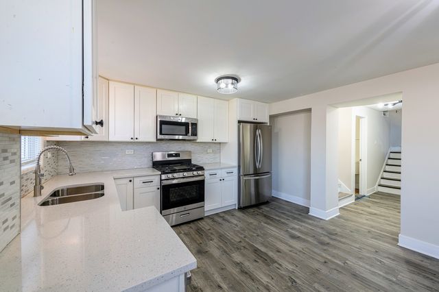 16039 Marion Drive, South Holland, IL 60473