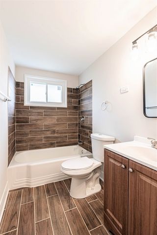 16039 Marion Drive, South Holland, IL 60473