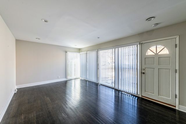 16039 Marion Drive, South Holland, IL 60473