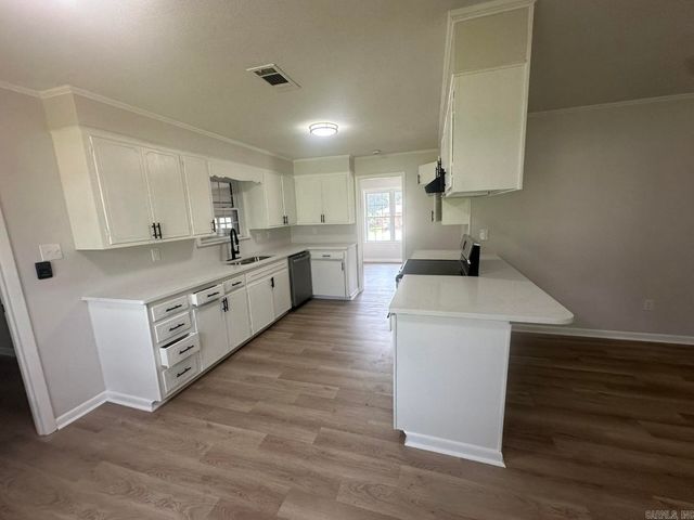 1512 Glover Street, Malvern, AR 72104