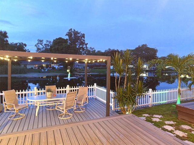 10861 CLARA LANE, St Petersburg, FL 33708