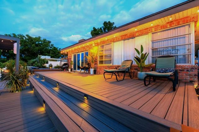 10861 CLARA LANE, St Petersburg, FL 33708