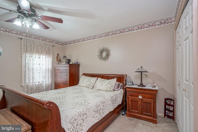 5 PARTRIDGE CT, Marlton, NJ 08053