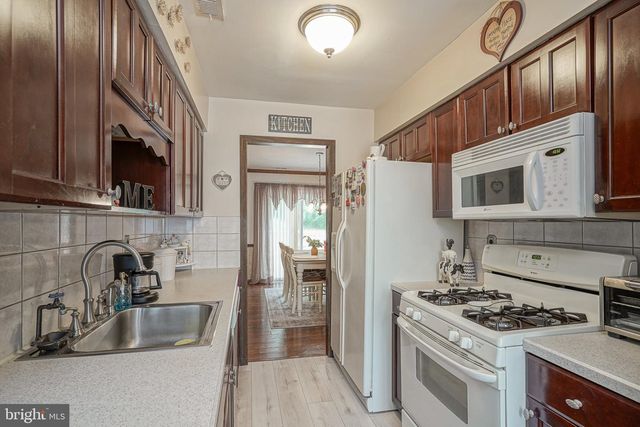 5 PARTRIDGE CT, Marlton, NJ 08053