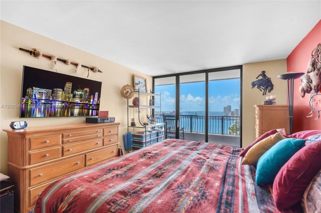 555 NE 15th St 23I, Miami, FL 33132