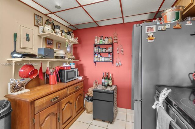 555 NE 15th St 23I, Miami, FL 33132