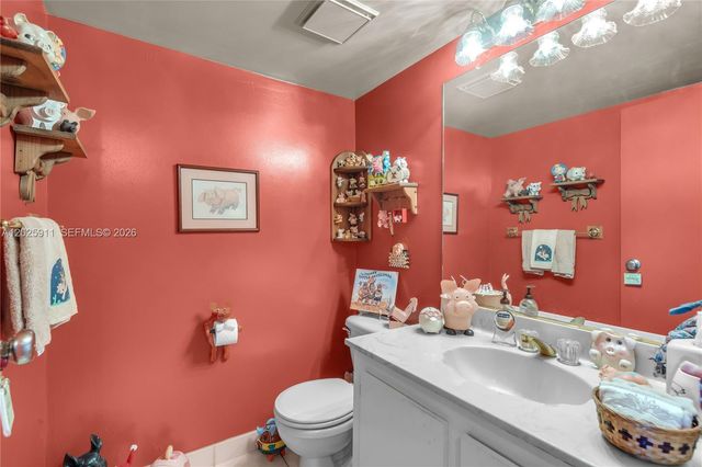 555 NE 15th St 23I, Miami, FL 33132