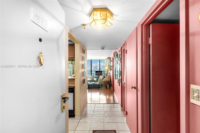 555 NE 15th St 23I, Miami, FL 33132