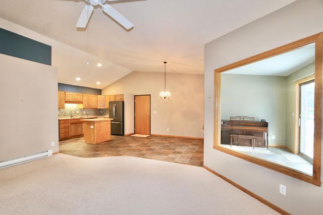 300 10th Avenue SE 101, Pelican Rapids, MN 56572