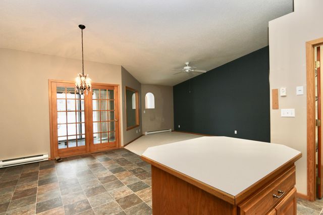 300 10th Avenue SE 101, Pelican Rapids, MN 56572