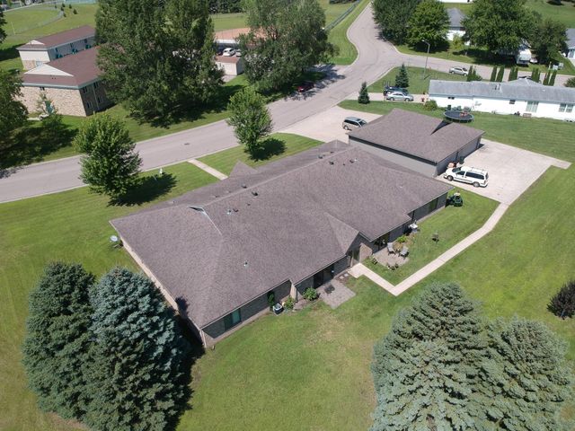 300 10th Avenue SE 101, Pelican Rapids, MN 56572