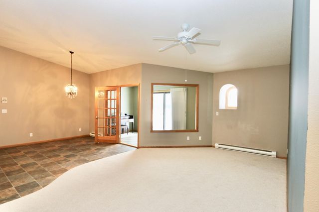 300 10th Avenue SE 101, Pelican Rapids, MN 56572