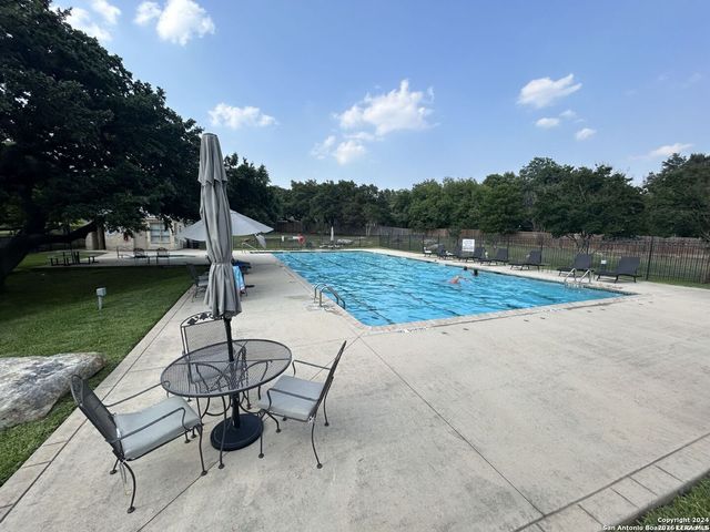 8004 Arbor Vlg, Boerne, TX 78015