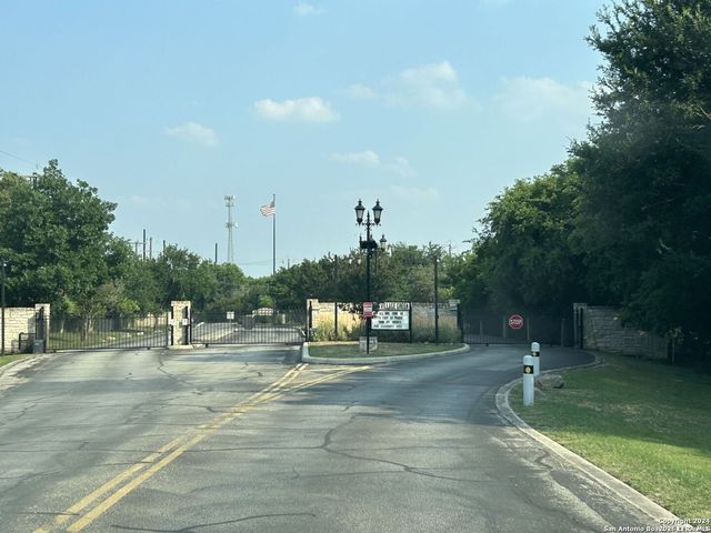 8004 Arbor Vlg, Boerne, TX 78015