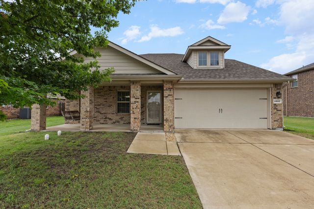 1317 N Houston Street, Royse City, TX 75189